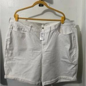 Torrid Women's Bright White Bermudas